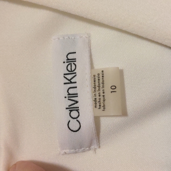 White Calvin Klein Fit and Flare Illusion Hem Crepe A-Line dress. Size 10 New - Picture 6 of 7